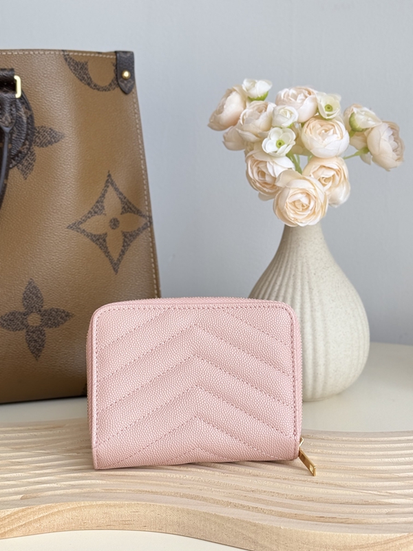 イヴサンローラン財布背面デザイン